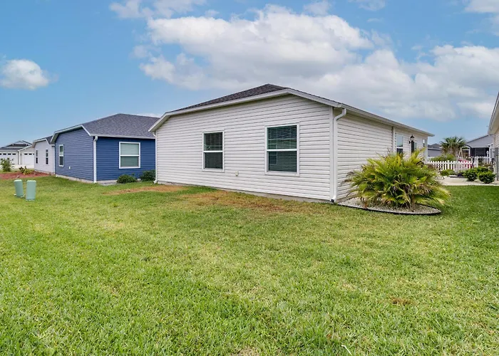 The Villages Home W/ Golf Cart & Community Pools!